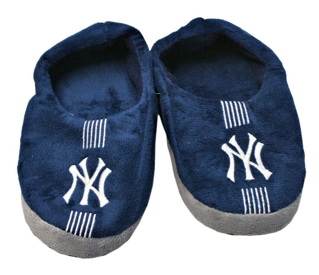New York Yankees New York Yankees Slippers - Youth 4-7 Stripe (12 pc case) CO 884966235573